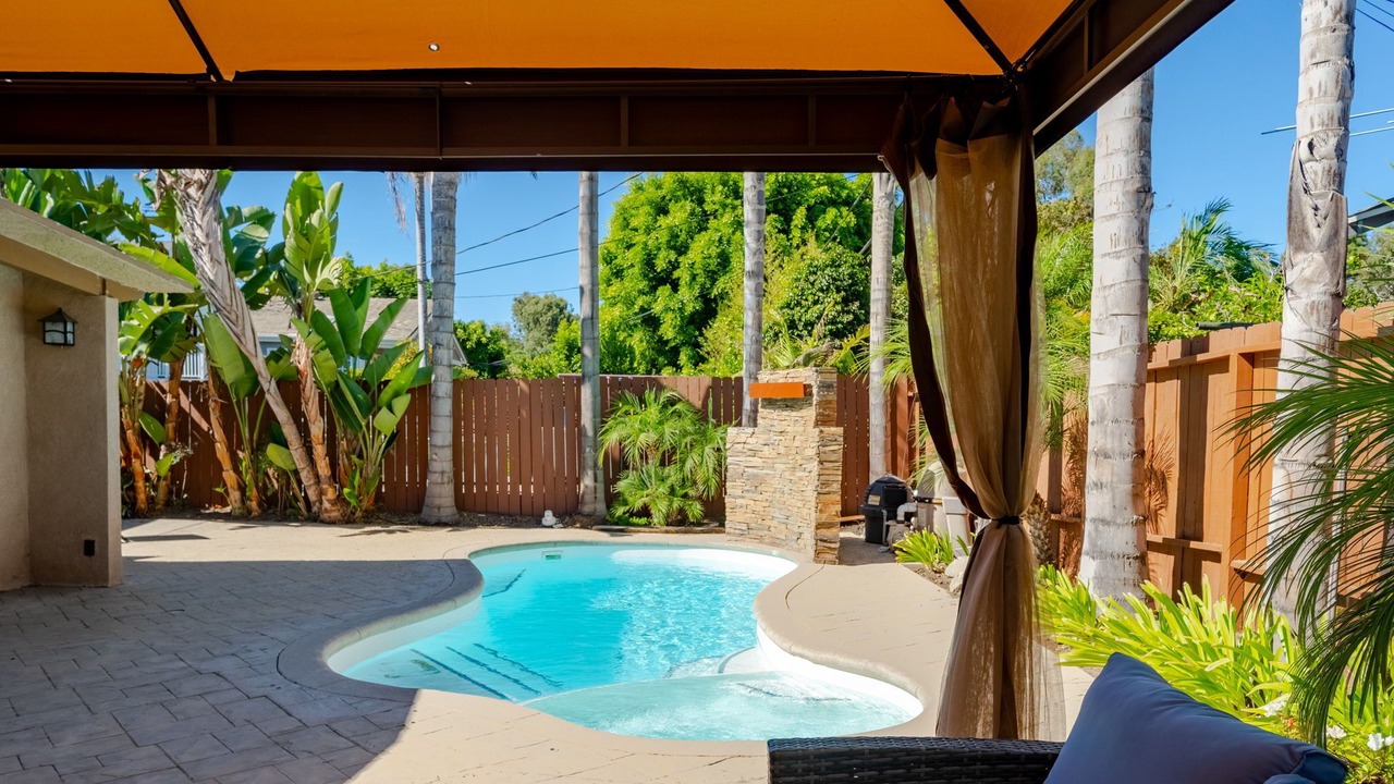 Photo of Outdoor in Brentwood