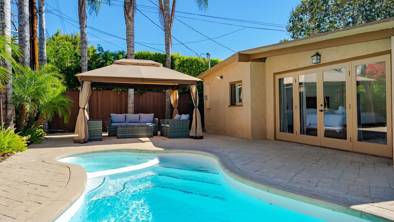 Photo of Outdoor in Brentwood