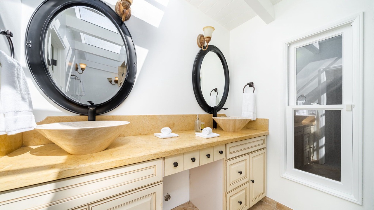 Photo of Bathroom in Brentwood