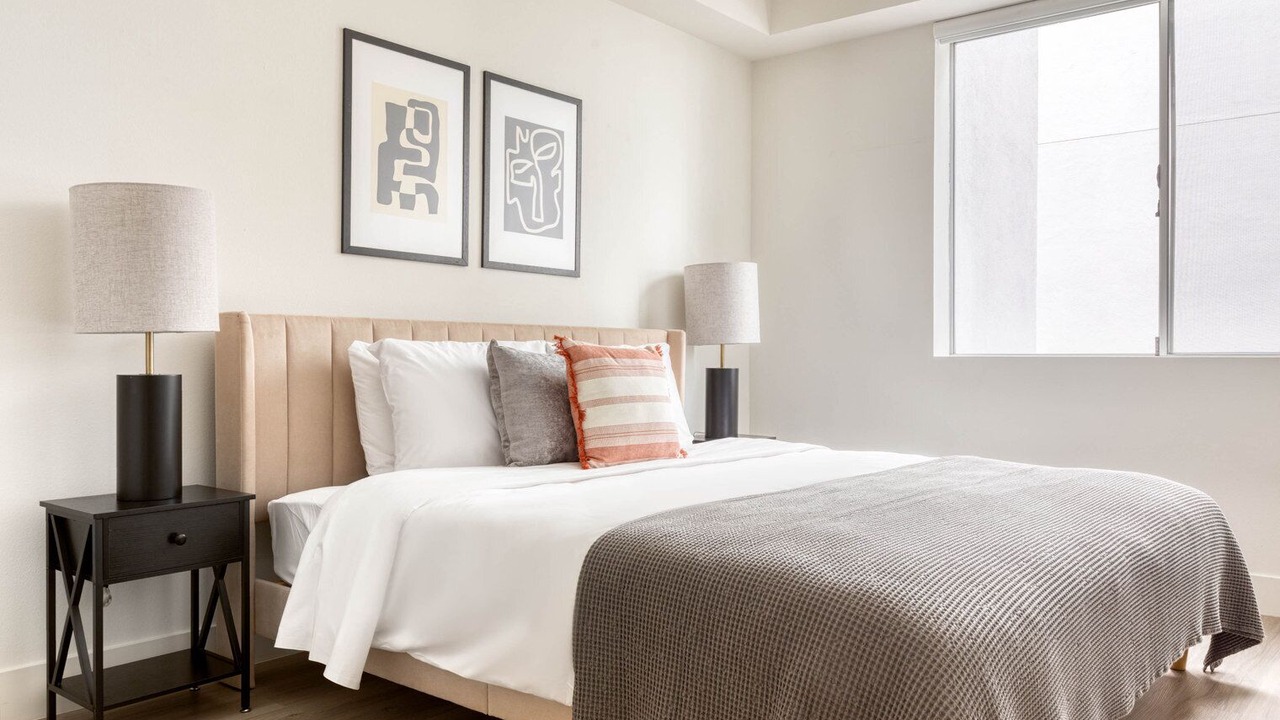 Photo of Bedroom in NoHo Arts District