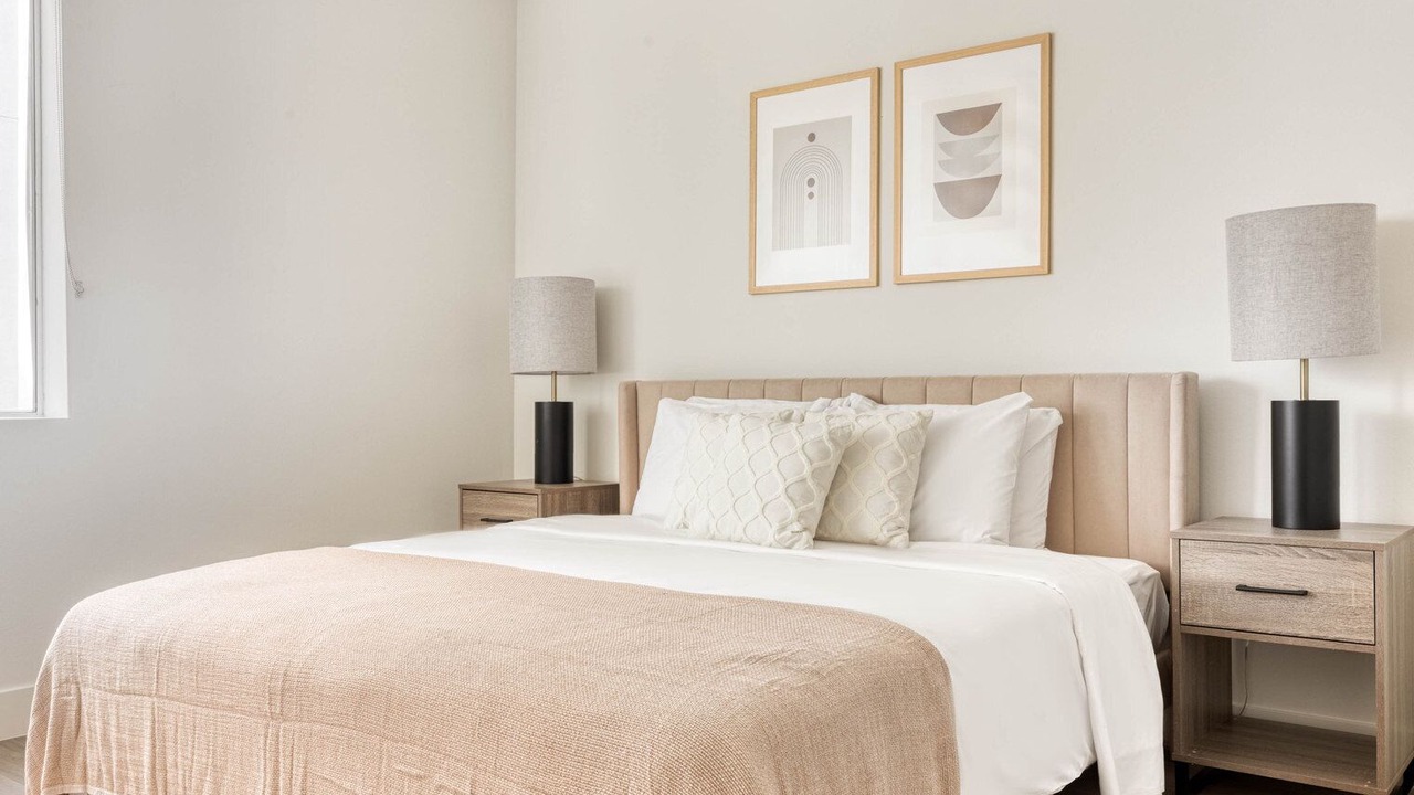 Photo of Bedroom in NoHo Arts District