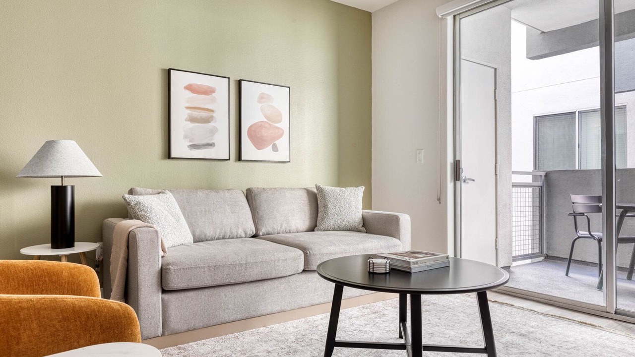 Photo of Livingroom in NoHo Arts District