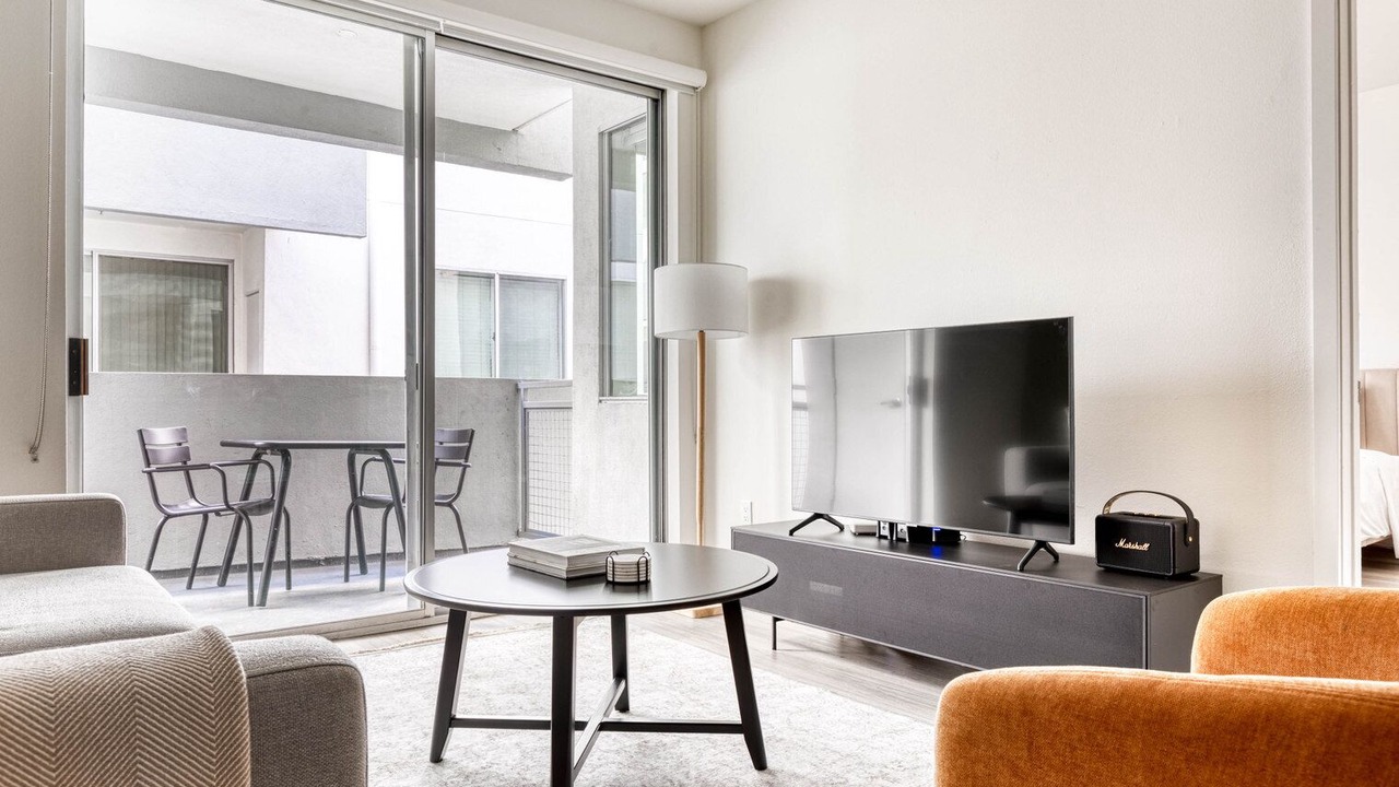 Photo of Livingroom in NoHo Arts District