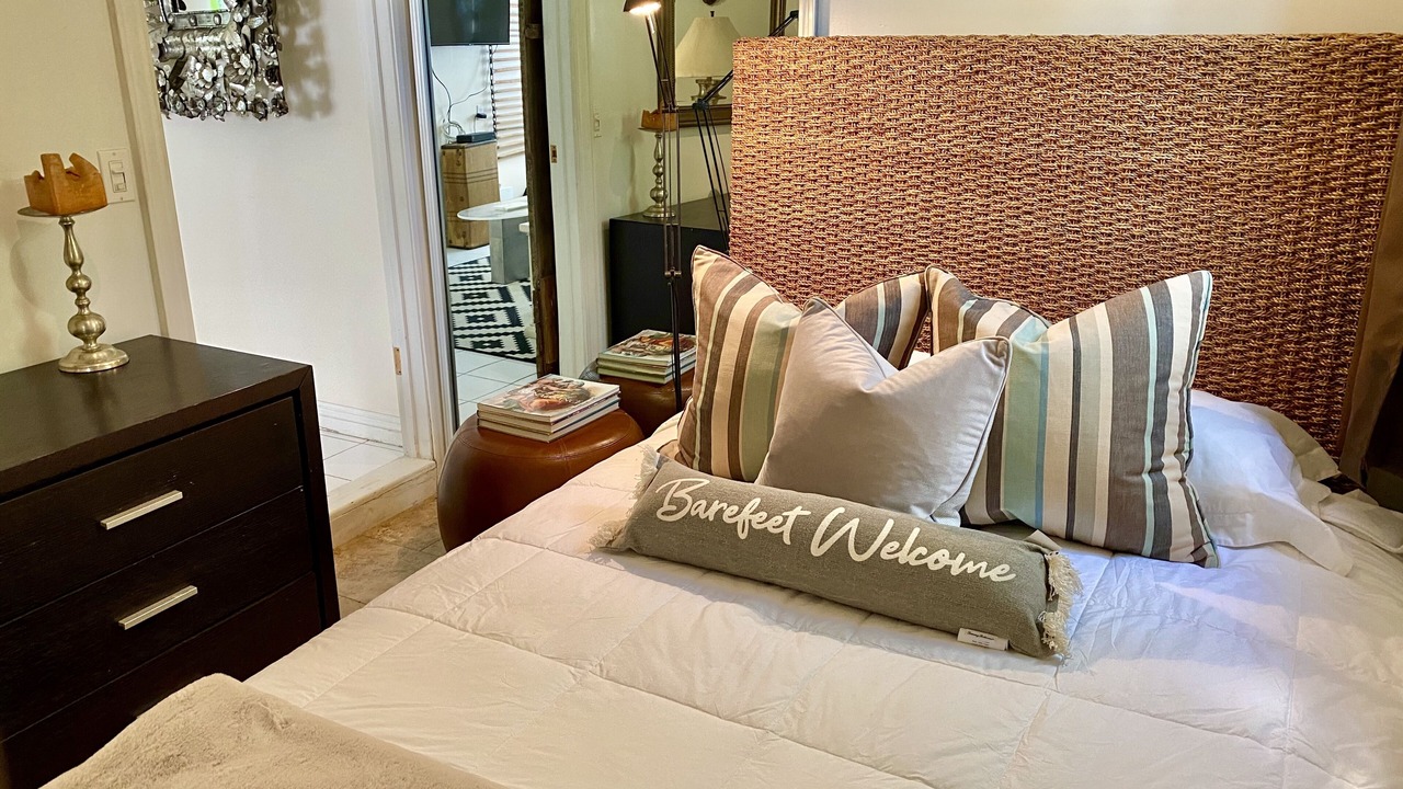 Photo of Bedroom in Greater Wilshire - Hancock Park