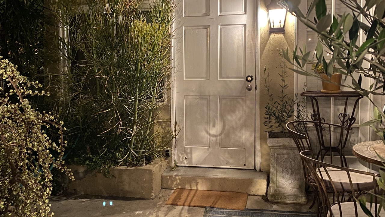 Photo of Outdoor in Greater Wilshire - Hancock Park