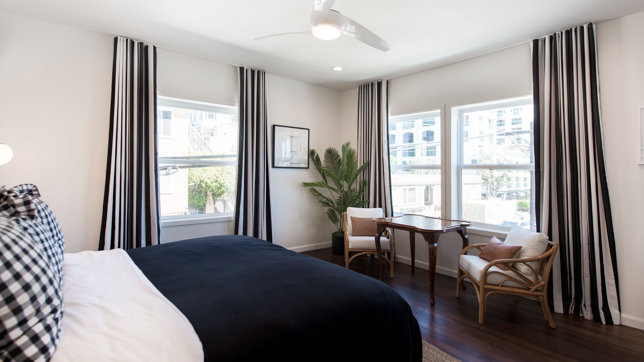 Photo of Bedroom in Downtown