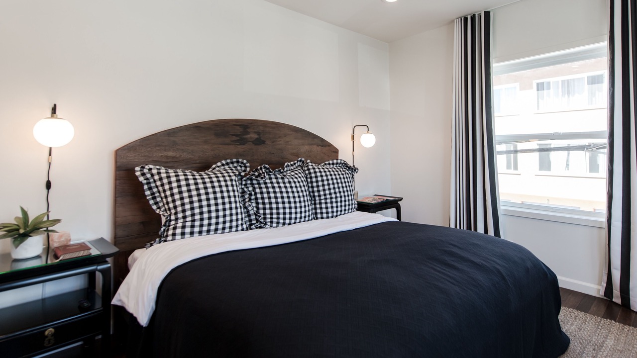 Photo of Bedroom in Downtown