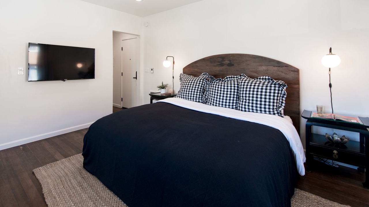 Photo of Bedroom in Downtown