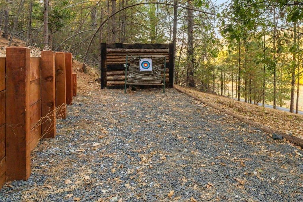 Photo of Outdoor in Groveland