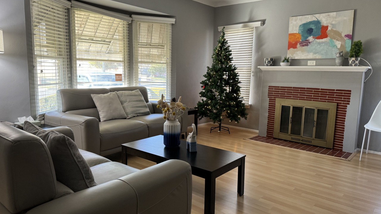 Photo of Livingroom in Alhambra
