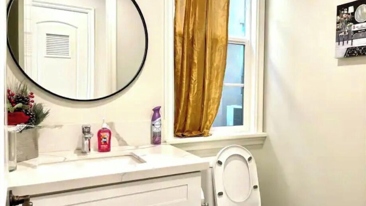 Photo of Bathroom in Arcadia