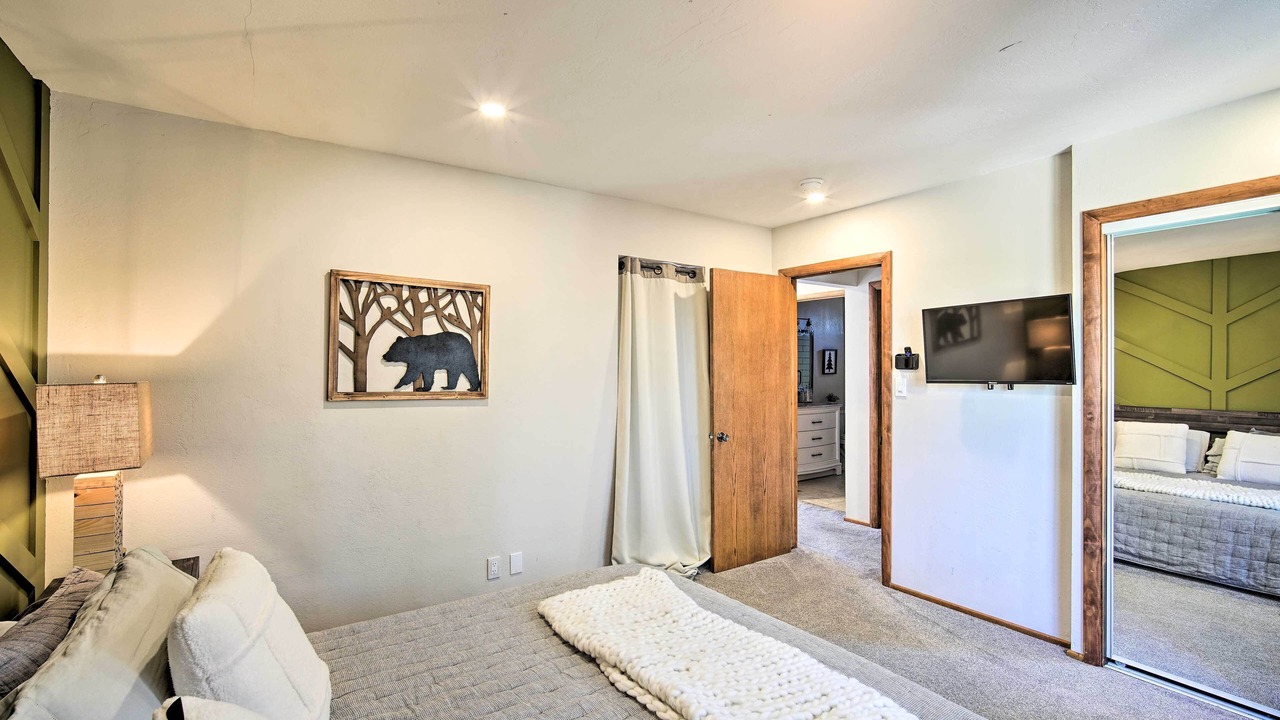 Photo of Bedroom in Moonridge