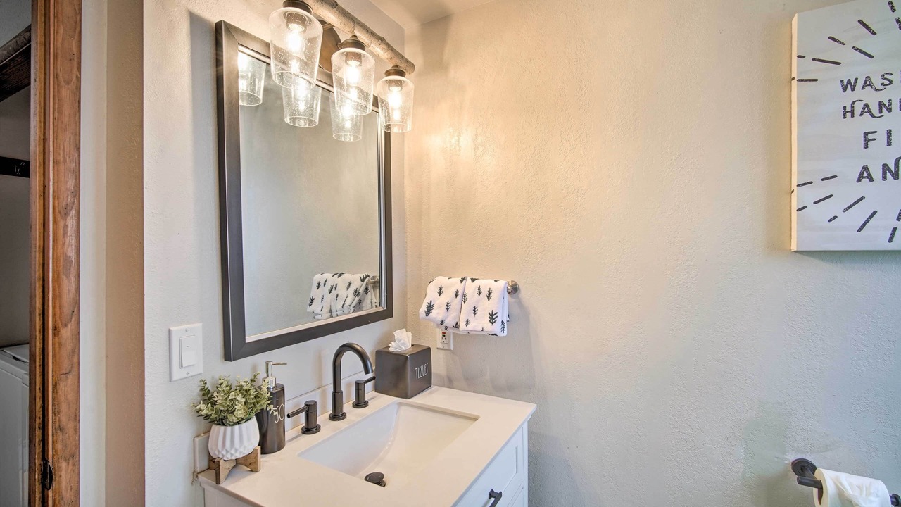 Photo of Bathroom in Moonridge