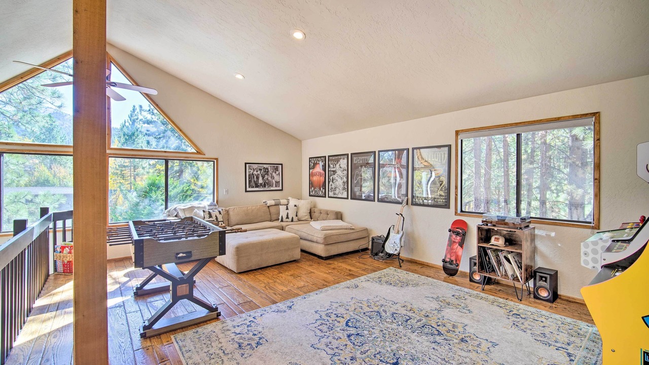 Photo of Bedroom in Moonridge