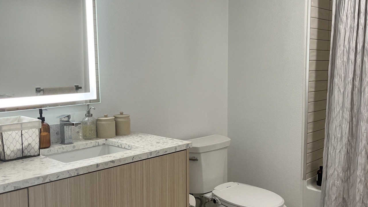 Photo of Bathroom in Pico-Union
