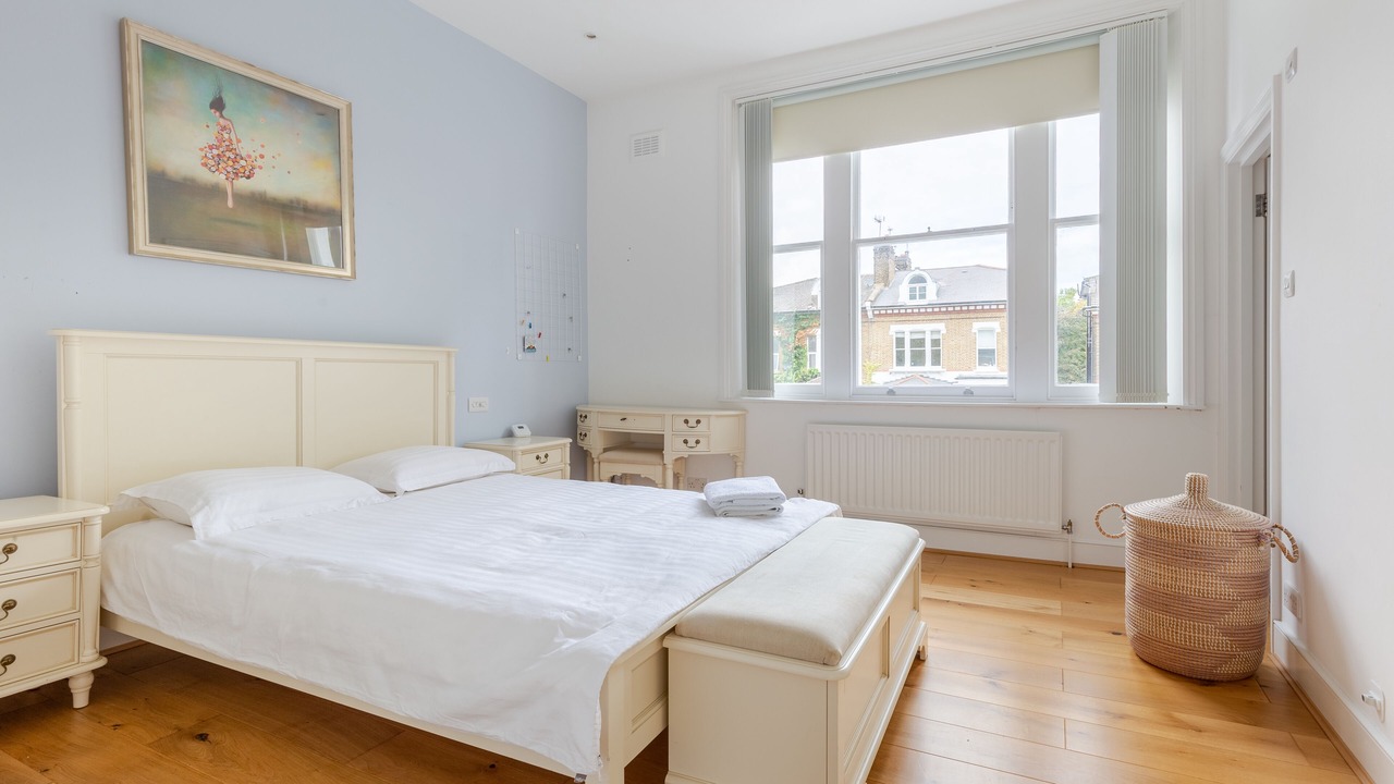 Photo of Bedroom in Kilburn