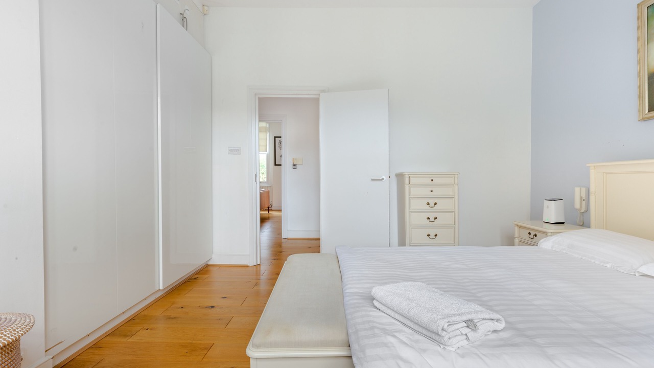 Photo of Bedroom in Kilburn