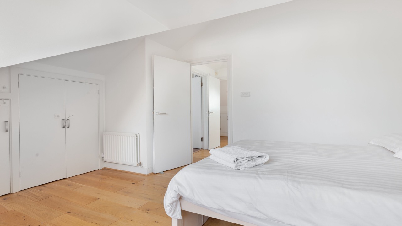 Photo of Bedroom in Kilburn