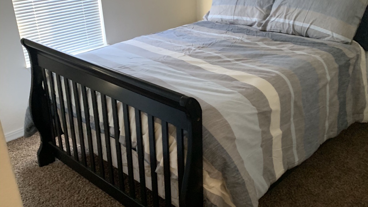 Photo of Bedroom in Ridgecrest