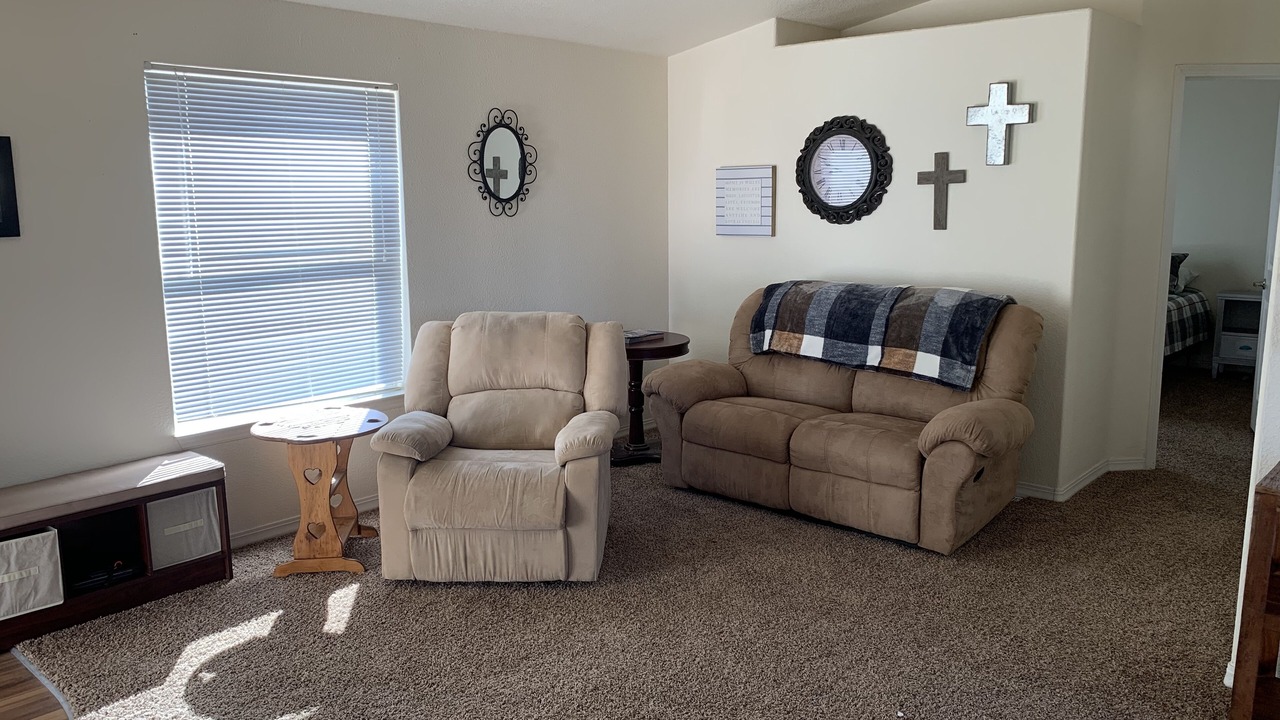 Photo of Livingroom in Ridgecrest