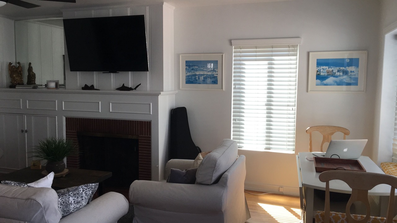 Photo of Livingroom in Gas Lamp Section