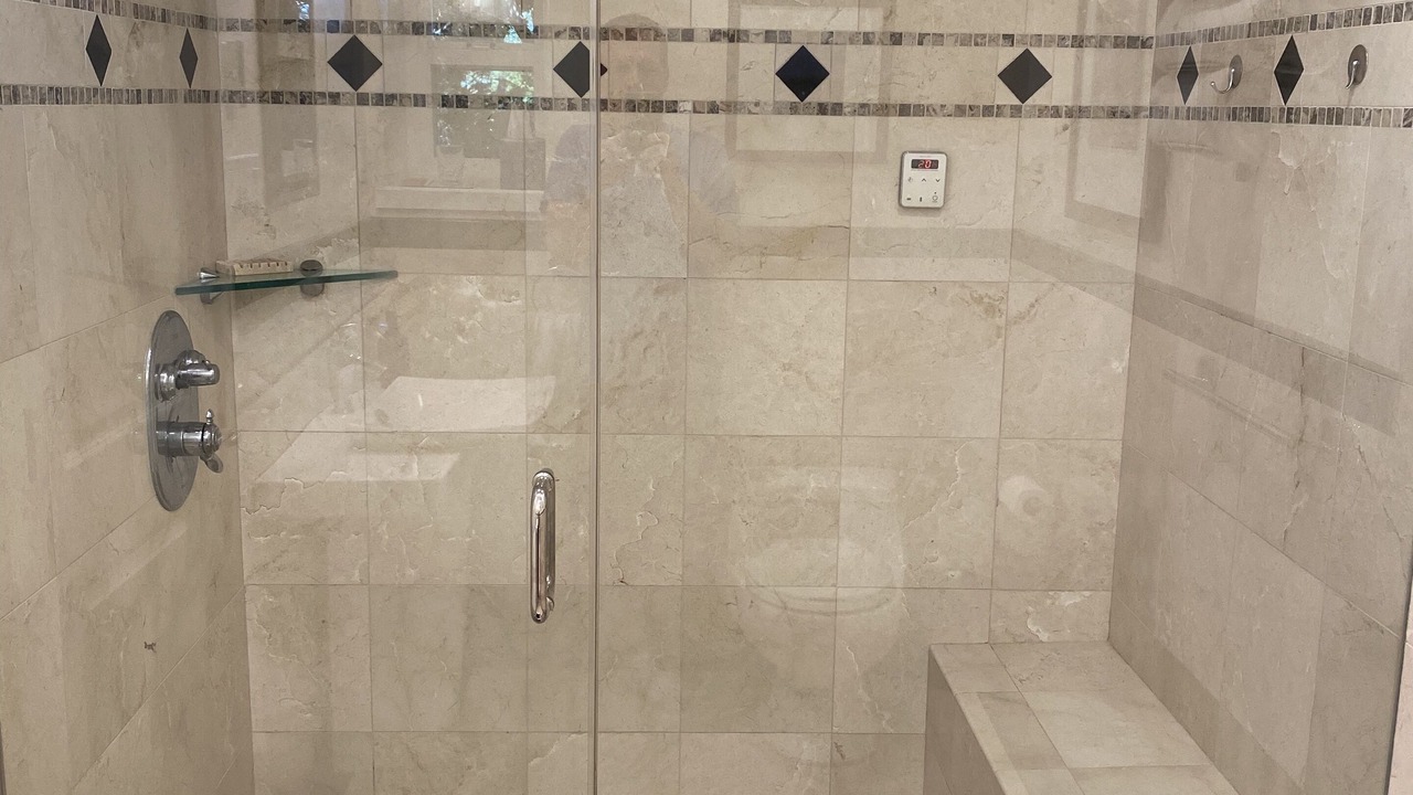 Photo of Bathroom in Jenner
