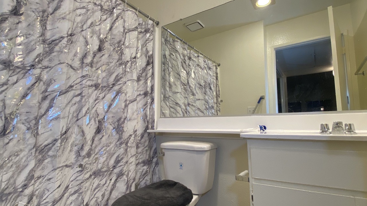 Photo of Bathroom in Chinatown