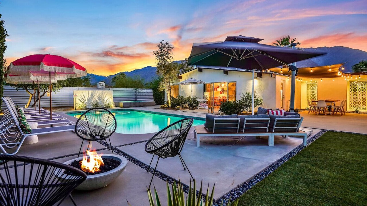 Photo of Outdoor in Racquet Club Estates