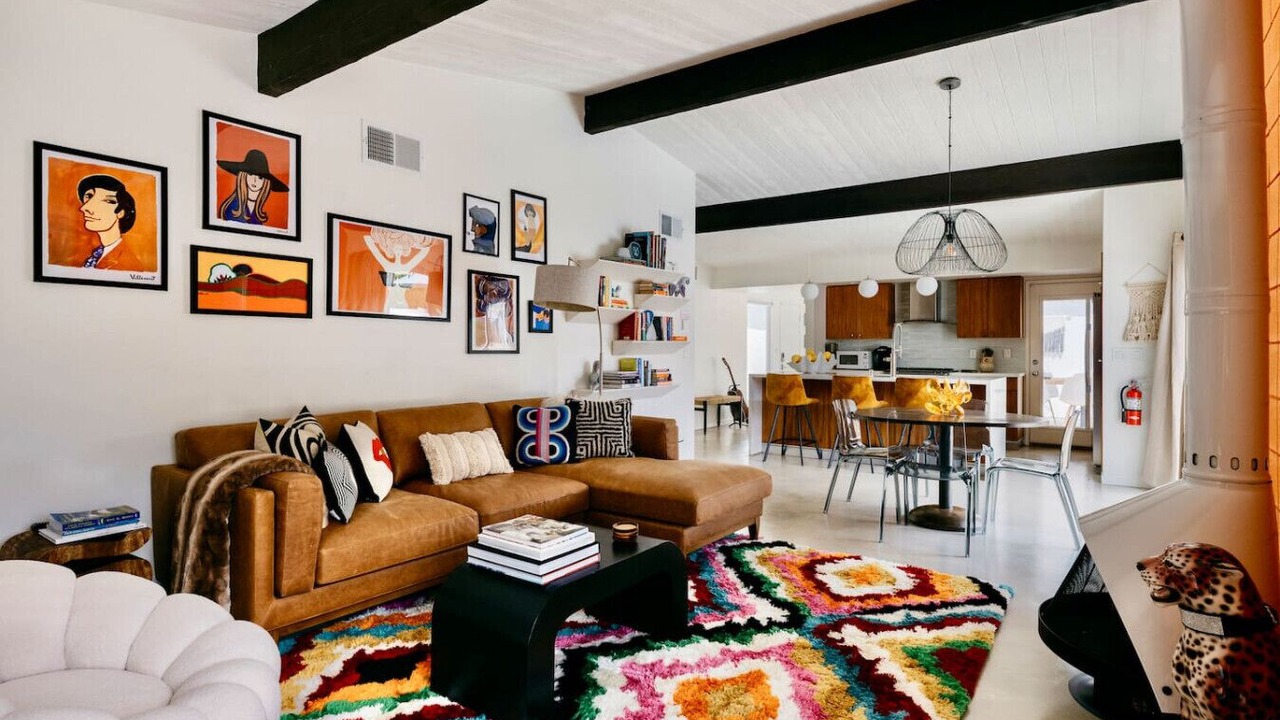 Photo of Livingroom in Racquet Club Estates