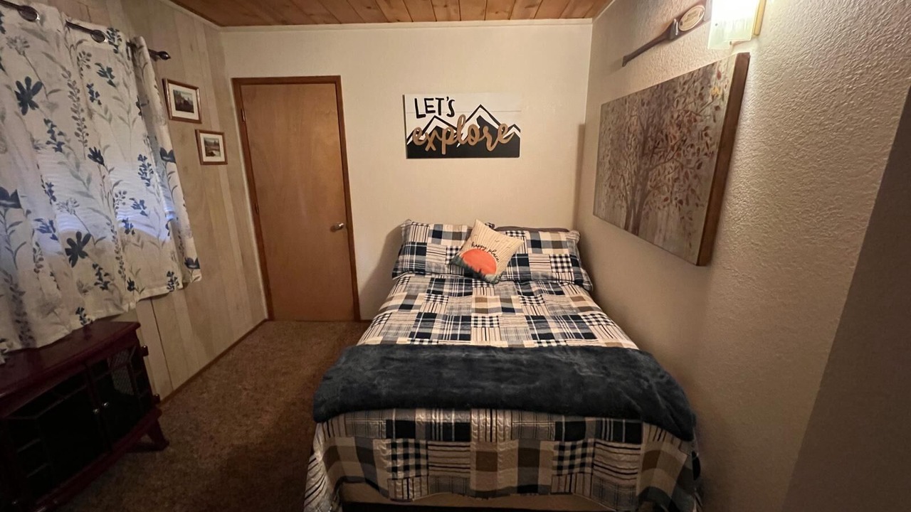 Photo of Bedroom in Arnold