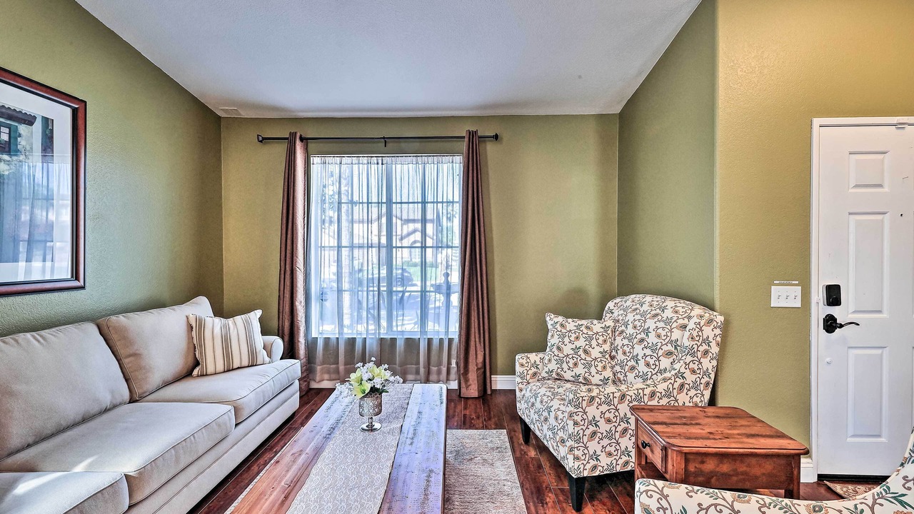 Photo of Livingroom in Wildomar