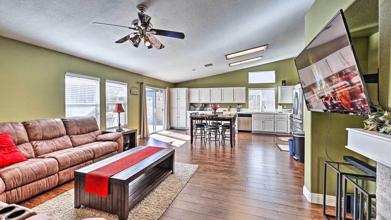 Photo of Livingroom in Wildomar
