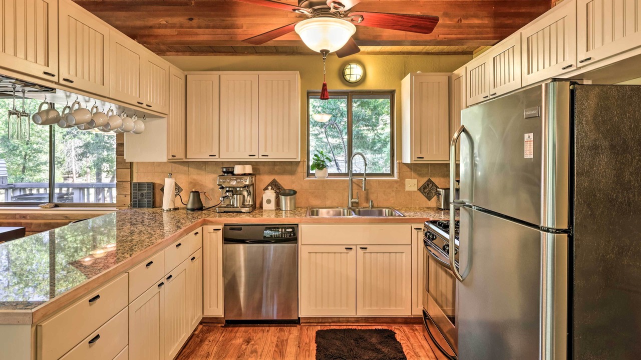 Photo of Kitchen in Groveland