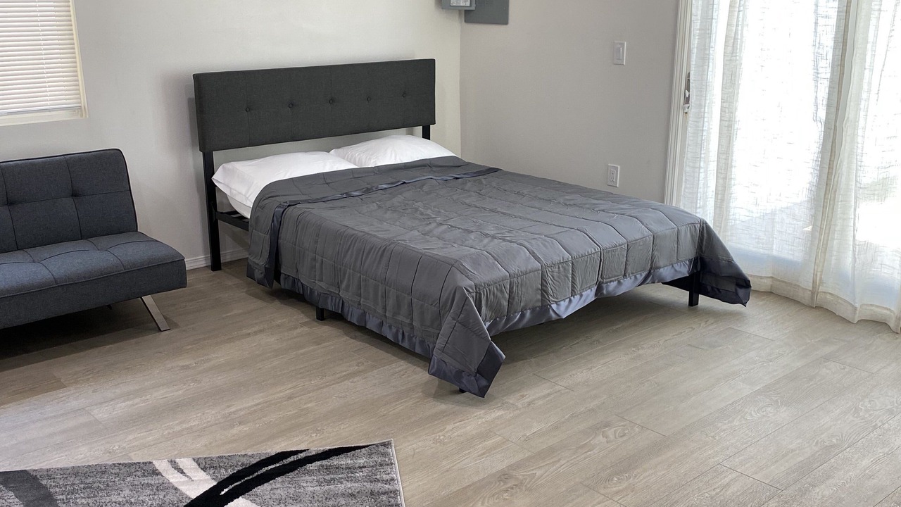 Photo of Bedroom in Woodland Hills