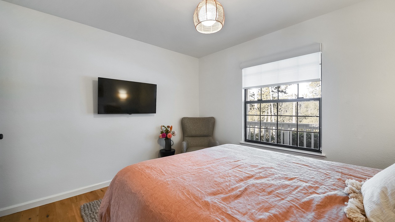 Photo of Bedroom in Sebastopol
