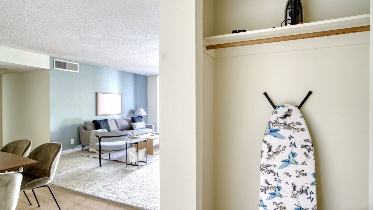Photo of Livingroom in Central San Mateo