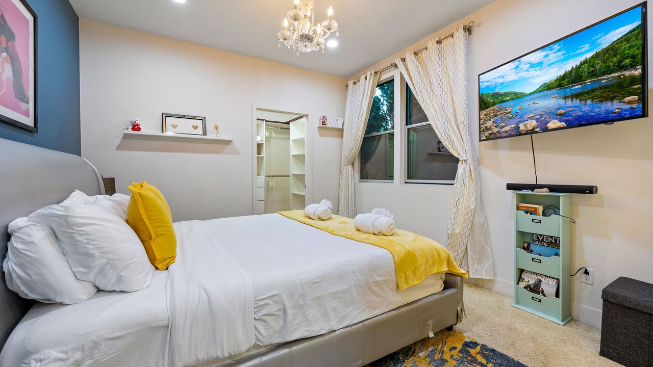 Photo of Bedroom in Silver Lake