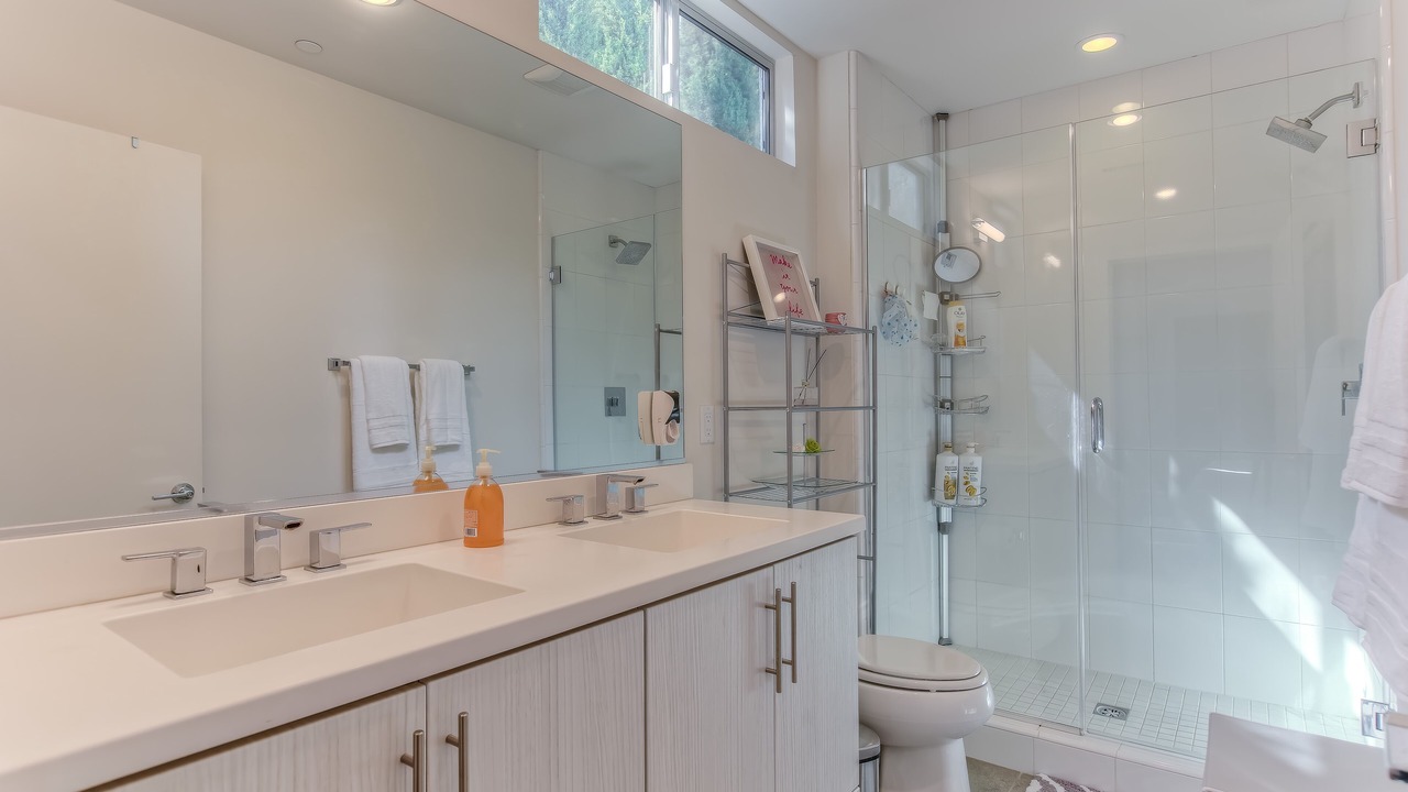 Photo of Bathroom in Silver Lake
