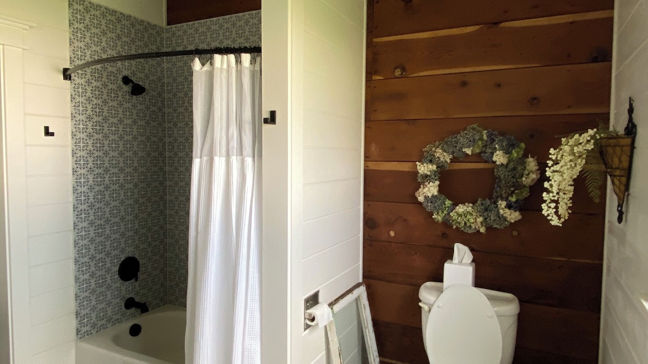 Photo of Bathroom in Ferndale