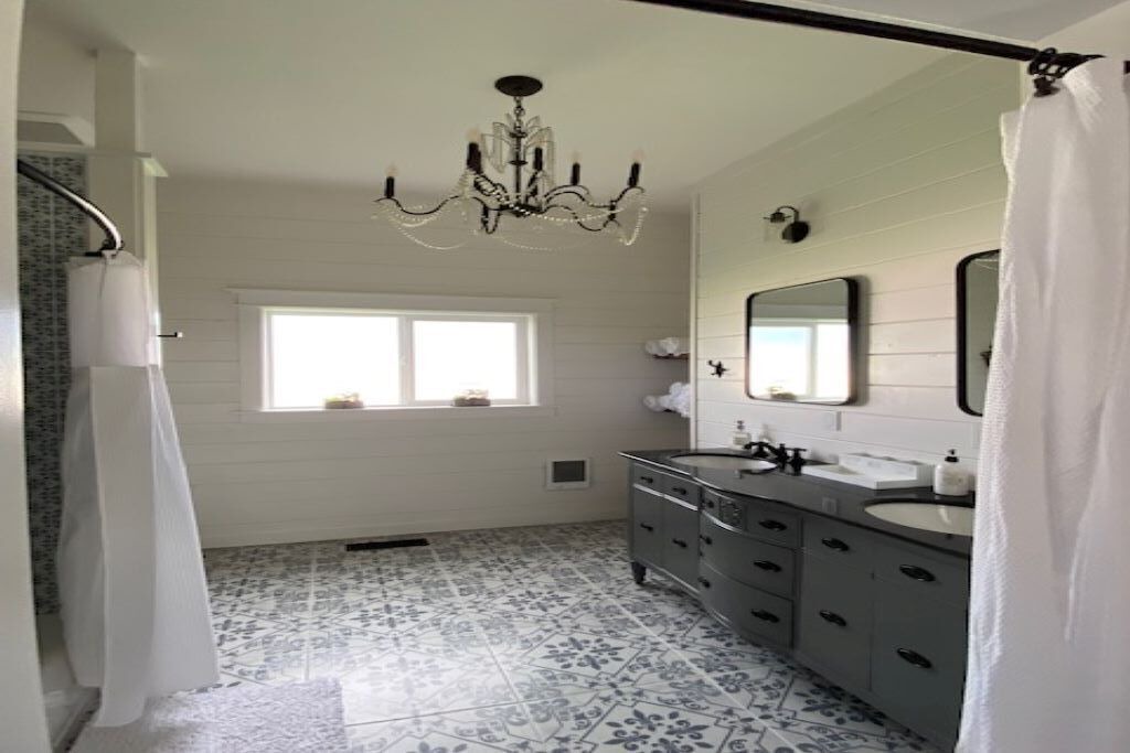 Photo of Bathroom in Ferndale