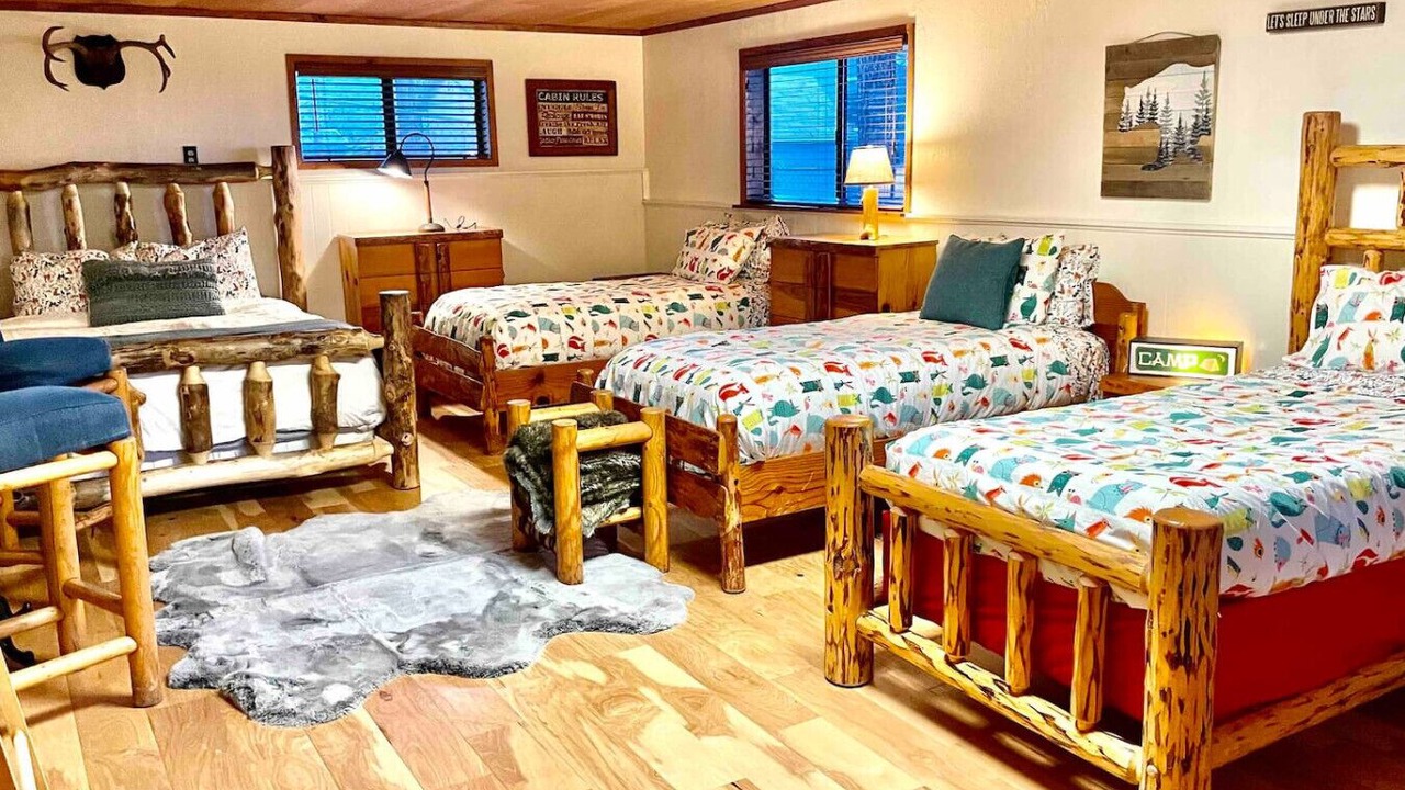 Photo of Bedroom in Wrightwood