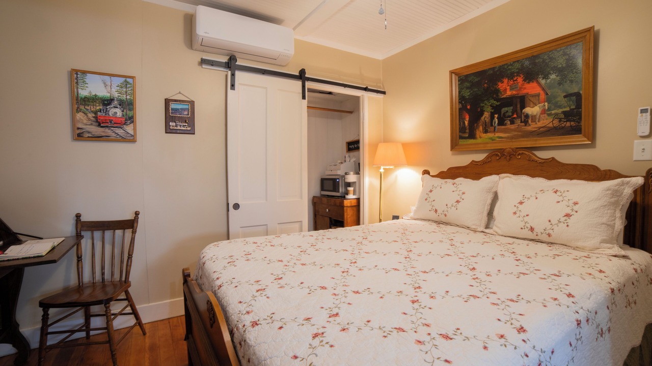 Photo of Bedroom in Tuolumne