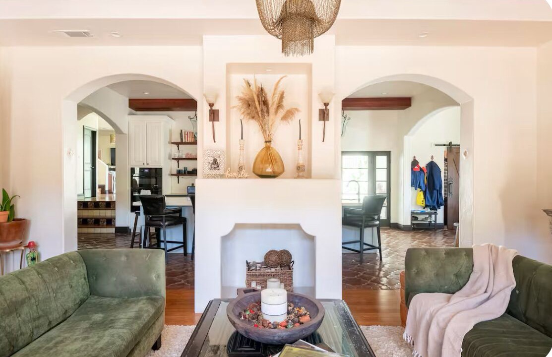 Photo of Livingroom in View Park-Windsor Hills