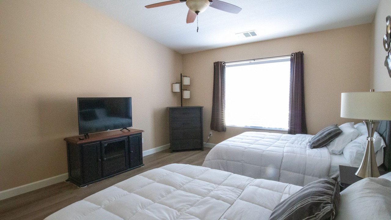 Photo of Bedroom in Shadow Hills