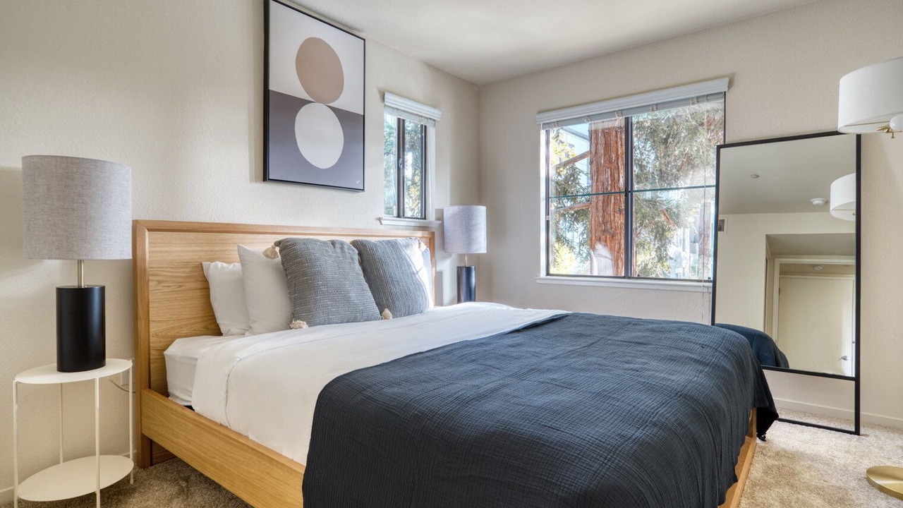 Photo of Bedroom in River Oaks
