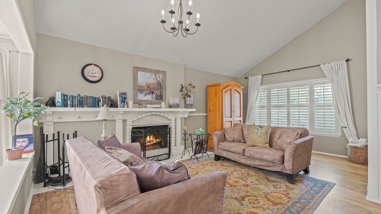 Photo of Livingroom in Bonita