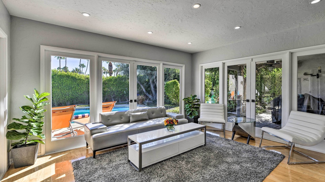 Photo of Livingroom in Deep Well Ranch