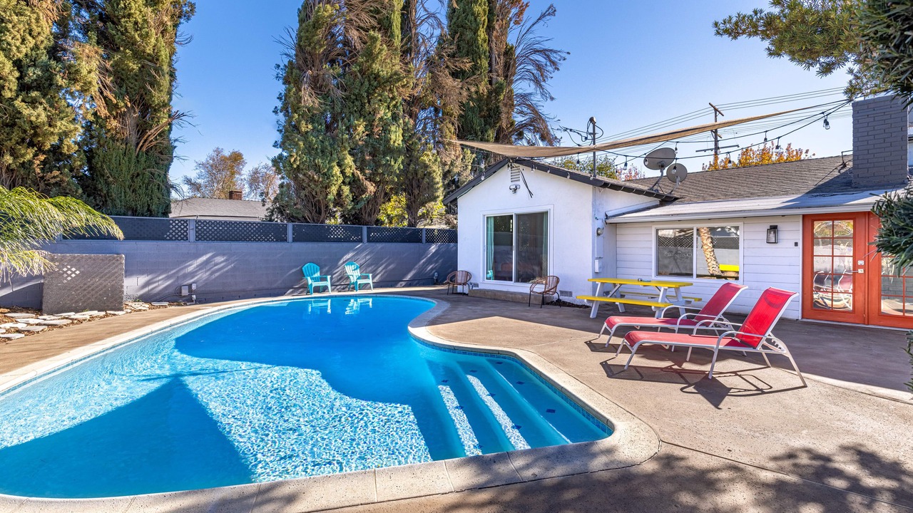 Photo of Outdoor in North Hills West
