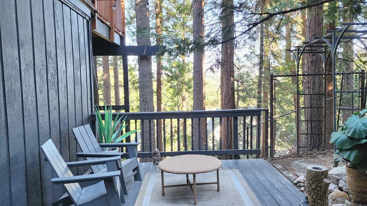 Photo of Patio Balcony in Lake Arrowhead