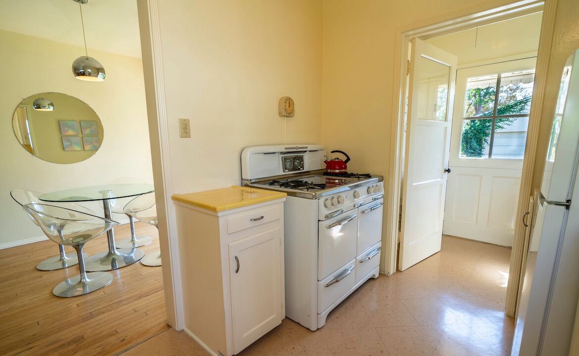 Photo of Kitchen in Valley Glen